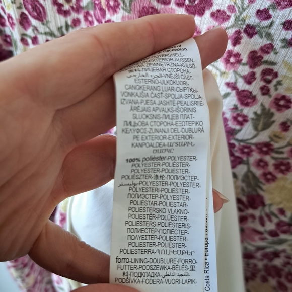 Flowery blouse - Picture 4 of 4